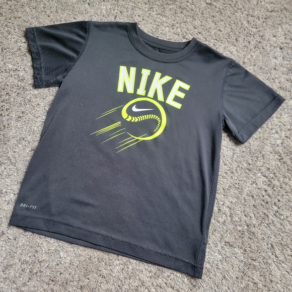 Nike boys top in size 6 - Picture 1 of 4